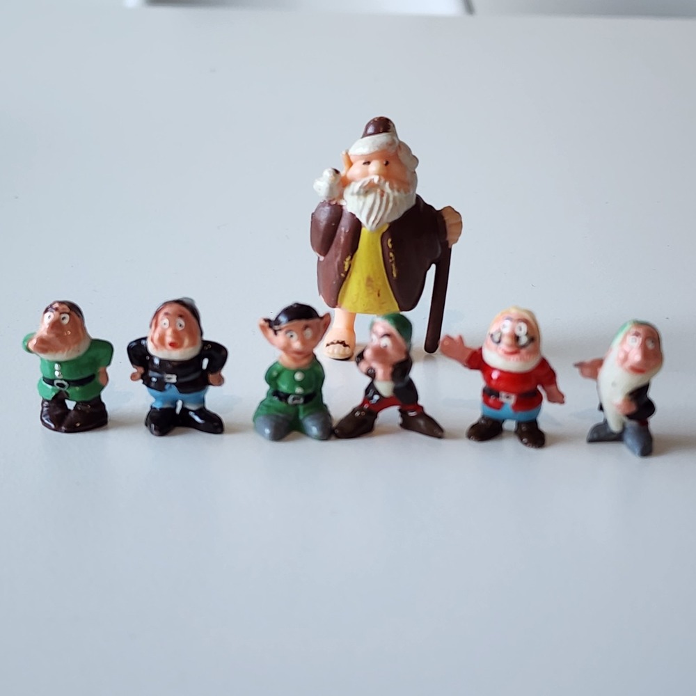 1960 Marx Disneykins‎ 6 Dwarfs From Snow White Disney Movie Miniature Characters